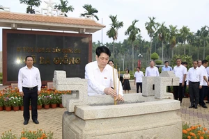 Chủ tịch nước Lương Cường tiếp xúc cử tri TP.HCM