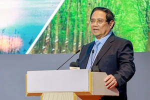 Thủ tướng: Nghiên cứu đường sắt trên cao, tàu điện ngầm nối sân bay Tân Sơn Nhất và Long Thành