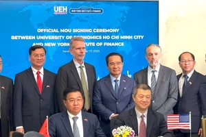 UEH hợp tác Viện Tài chính New York đào tạo nhân lực cho Trung tâm Tài chính quốc tế TP.HCM