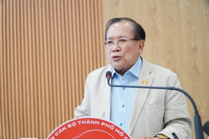 Hiến kế phát triển kinh tế tư nhân: Đừng để thuế, phí làm khó doanh nghiệp