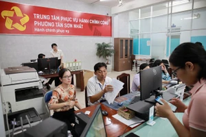 TP.HCM tạm dừng tiếp nhận công chức cấp xã trong thời gian sắp xếp, điều động nhân sự