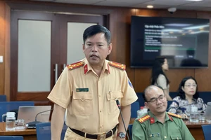 TP.HCM: Xử phạt 100 xe máy lấn làn đường xe đạp trên đại lộ Mai Chí Thọ