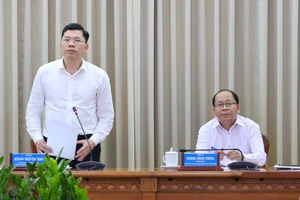 Lãnh đạo TP.HCM biểu dương các sở ngành làm việc với 'tốc độ tên lửa'