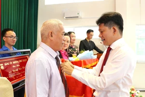 2 phường ở TP.HCM biểu dương nhiều tập thể, cá nhân học và làm theo gương Bác