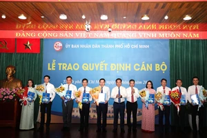 TP.HCM điều động, bổ nhiệm hàng loạt cán bộ
