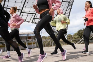 Top 9 dòng giày chạy bộ cho nam đáng mua nhất 2023