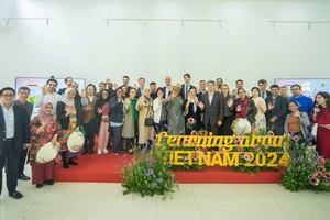 Trải nghiệm Tết Việt tại 'Ngày tìm hiểu Việt Nam 2024'