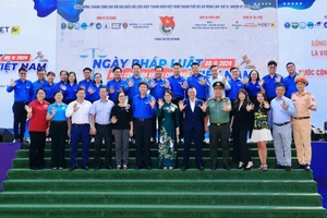 Đại tá - NSND Tự Long đã có câu trả lời cho dịp Tết Ất Tỵ sắp tới