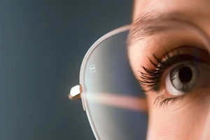 Tròng kính tại Kính Hải Triều khác gì so với những nơi khác?