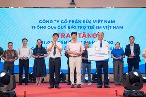 Khởi động “Tháng của trẻ em”: Vinamilk góp dinh dưỡng, thêm nụ cười cho thiếu nhi cả nước