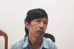 Đầu thú sau 26 năm bỏ trốn về tội chiếm đoạt vũ khí 