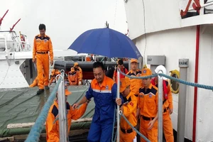 Tàu cá BR-VT cứu sống 1 thuyền viên Malaysia gặp nạn