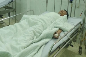 Người đàn ông bị thanh sắt 1,5 m đâm xuyên cổ