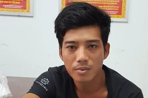 Đậu ô tô ở bến đò thì bị kẻ trộm lấy đi