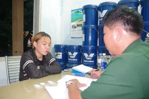 Triệt phá nhóm của thiếu nữ 16 tuổi đi bán ma túy