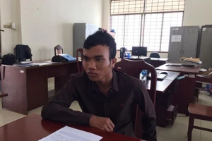 Kẻ trộm hiếp dâm chủ nhà