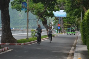 Cách ly du khách Pháp ở Côn Đảo bay cùng bệnh nhân thứ 34 