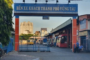 Bà Rịa-Vũng Tàu: Taxi, tàu cao tốc, máy bay hoạt động trở lại
