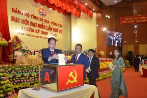 Đại hội đại biểu Đảng bộ Bà Rịa- Vũng Tàu bầu BCH khóa VII