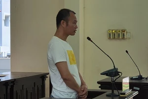 Làm giả giấy tờ xe đem đi thế chấp chiếm đoạt hàng tỉ đồng