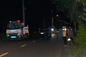 Xe máy va chạm ô tô đi ngược chiều, 1 người tử vong