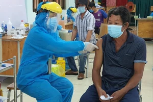 Bà Rịa - Vũng Tàu tổ chức lại để đẩy nhanh tiến độ tiêm vaccine phòng COVID-19