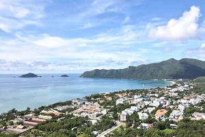 Kiến nghị đầu tư cáp quang viễn thông đồng bộ với dự án kéo điện ra Côn Đảo 