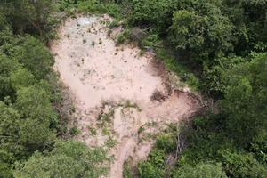 1 công chức địa chính xã ở Vũng Tàu bị đánh sau khi kiểm tra xe chở cát