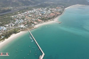 Dự án kéo điện lưới ra Côn Đảo tiến độ đến đâu? 