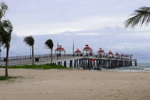 Đấu thầu chọn đơn vị quản lý, vận hành cầu ngắm biển dài 300 m ở Hồ Tràm 