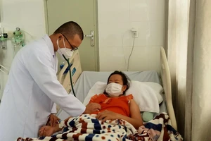Bà Rịa-Vũng Tàu: Một bệnh nhân sốc sốt xuất huyết nặng được điều trị khỏi 