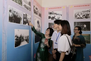 Bà Rịa-Vũng Tàu: Triển lãm 'Côn Đảo Ngày trở về'