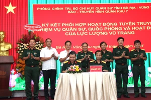 Bộ Chỉ huy Quân sự Bà Rịa- Vũng Tàu ký kết hợp tác với Báo -truyền hình Quân khu 7