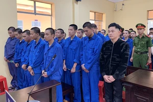 26 thanh niên tụ tập gây rối rồi cùng nhau lãnh án 