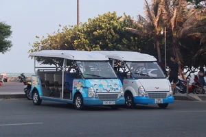 Bà Rịa- Vũng Tàu sẽ chuyển dần xe chở khách du lịch chạy bằng xăng sang điện 