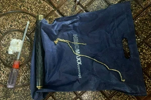 Công an bắt nhanh kẻ cướp giật dây chuyền của người đi xe máy