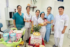 Xét chuyển đưa trẻ mồ côi ở Bệnh viện Vũng Tàu vào cơ sở bảo trợ