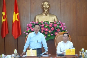 Phó Thủ tướng Trần Hồng Hà chỉ đạo tháo gỡ khó khăn cho doanh nghiệp hóa dầu 