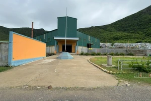 Mấy chục ngàn tấn rác thải tồn đọng ở Côn Đảo vì chủ đầu tư “treo" nhà máy 