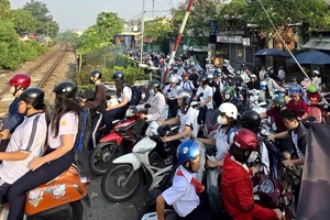 Đồng Nai: Tạm ngưng việc đóng lối đi tự mở ngang qua đường sắt ở phường Tam Hiệp