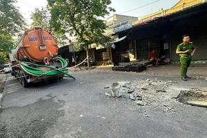 2 công nhân tử vong nghi do ngạt khí dưới hố ga tại TP.HCM