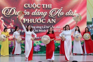 TP.HCM: Rộn ràng Hội thi Duyên dáng Áo dài tại trường Tiểu học Phước An