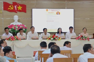 Ứng cử viên ĐBQH và HĐND TP.HCM tiếp xúc cử tri tại các xã phía Đông