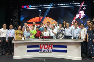 Nhiều Bí thư, Chủ tịch tỉnh đối thoại trực tiếp tại Liên hoan Phát thanh 2026