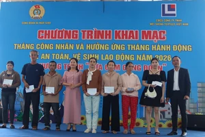 TP.HCM: 600 công đoàn viên, người lao động dự 'Bữa cơm Công đoàn', nhận nhiều phần quà dịp Lễ 1-5 