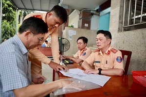 Cách đổi giấy phép lái xe từ B2 sang C1 online mới nhất