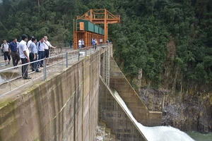 Đề xuất thu giấy phép hoạt động điện lực thủy điện Thượng Nhật