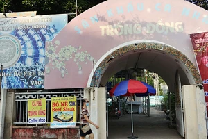 Chủ bãi xe ngầm Trống Đồng kêu cứu sau 10 năm bị treo