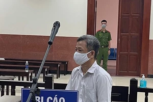 Bất ngờ phiên xử cựu bí thư thị xã Bến Cát