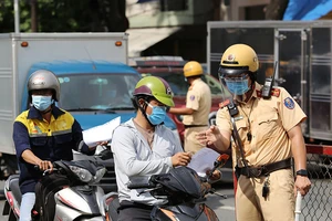 Coi chừng bị tù tội trong 'mùa' COVID-19